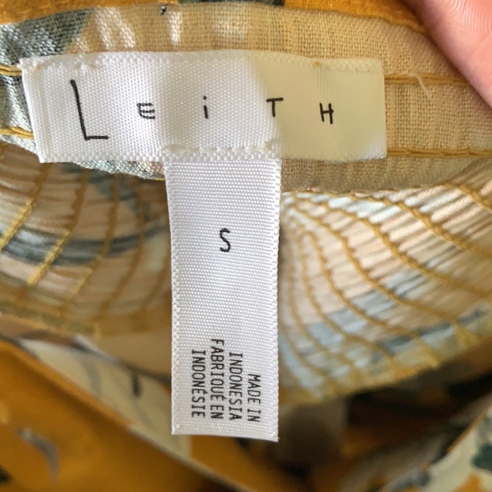 Leith - Floral Crop Top - Picture 3 of 5
